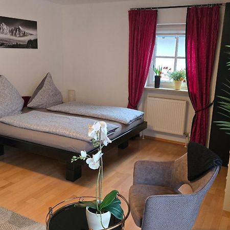 Ferienhaus Weilheim Mit Garten Spiel Und Spass Вайльгайм-ін-Обербайерн Екстер'єр фото